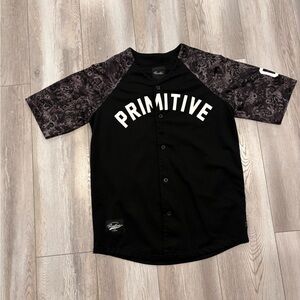 Primitive Black and Patterned Sleeve Men's Baseball Jersey Size L